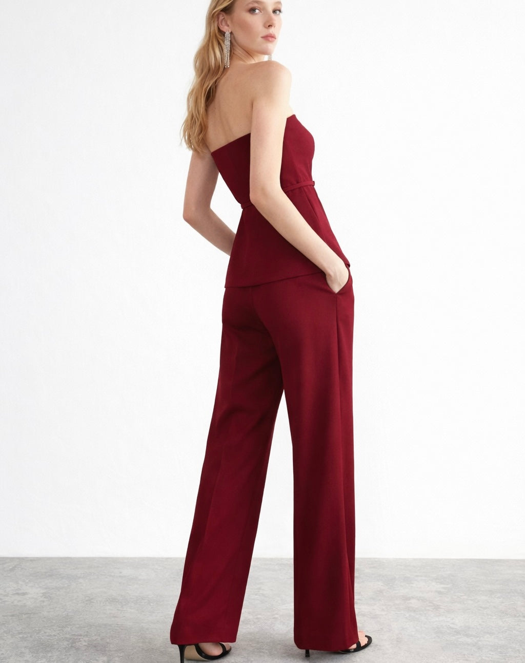 Saga Strapless Top